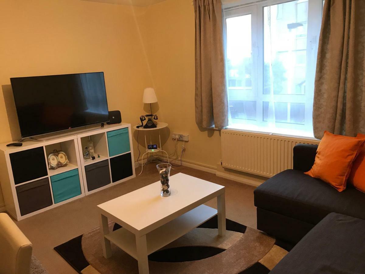 Cozy Apartment In Stratford From 18 Minutes To Central Лондон Экстерьер фото