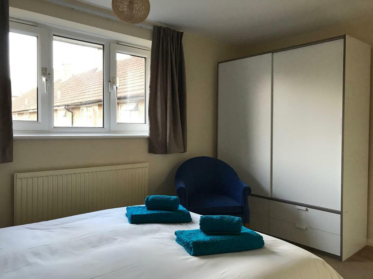 Cozy Apartment In Stratford From 18 Minutes To Central Лондон Экстерьер фото