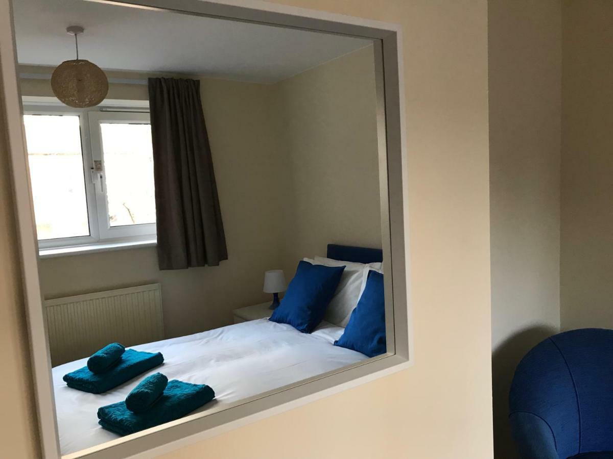 Cozy Apartment In Stratford From 18 Minutes To Central Лондон Экстерьер фото